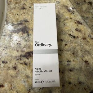 The Ordinary Alpha Arbutin Serum - White and Cream Box